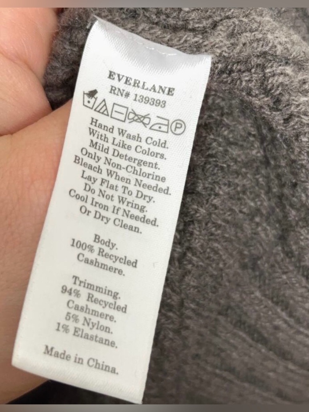 Everlane Stroopwafle Recycled Cashmere Sweater, size M - Picture 4 of 5